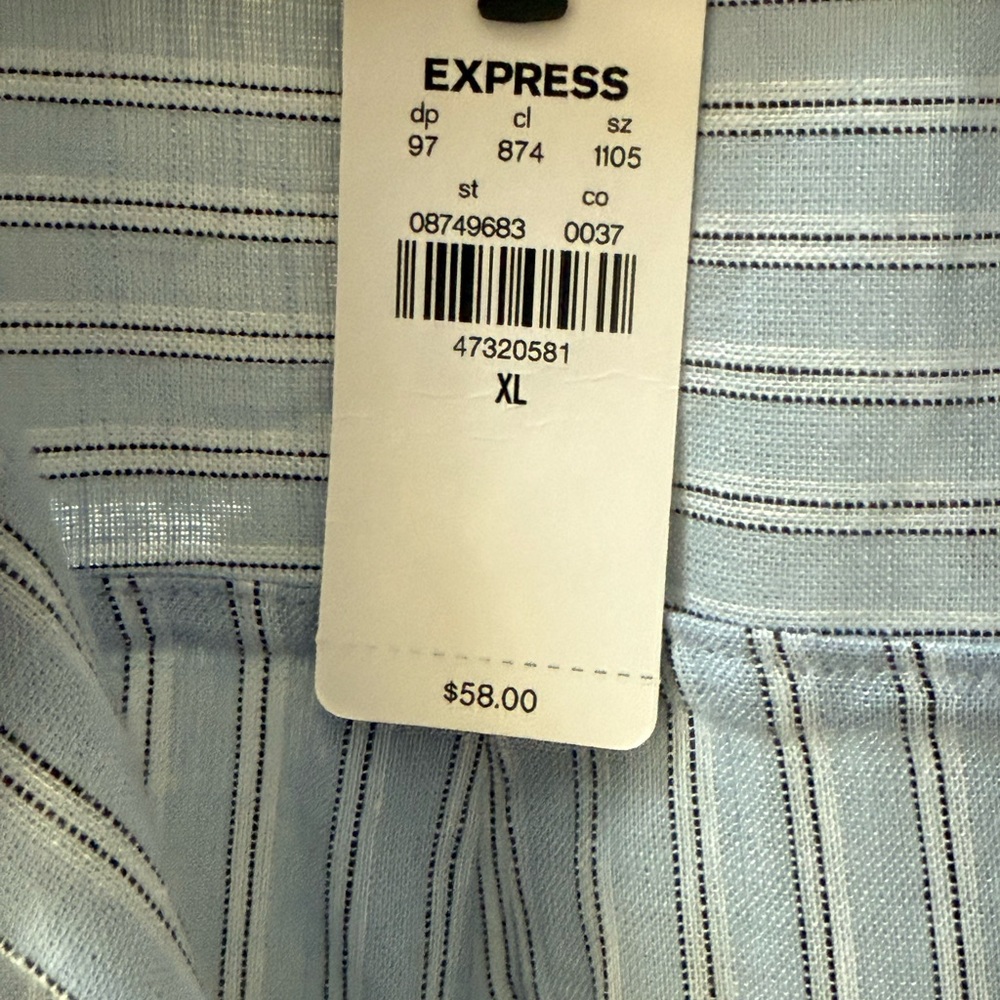 NWT Express Women’s Blue White Pinstripe Collared Sleeveless Top! XL! - Picture 3 of 6